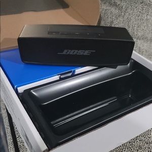 Bosé Soundlink mini ii wireless speaker